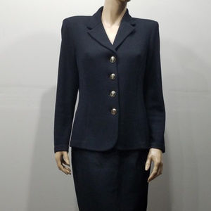 St John Basics Size 4 Black Skirt Suit
